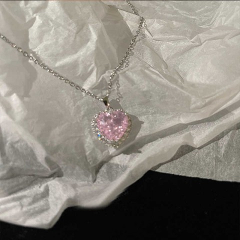Korean Style Women's Pink Heart Pendant Necklace with Shiny Crystal Rhinestones