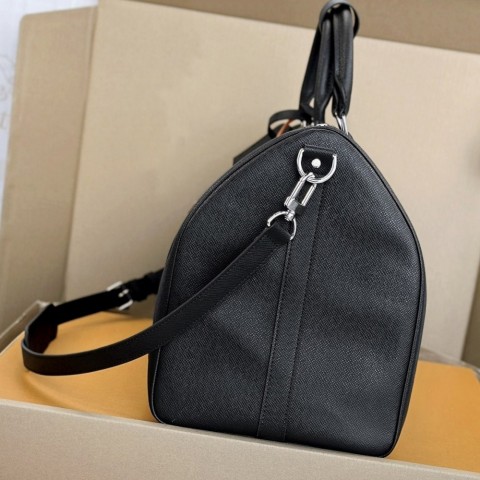 Luxury Leather Duffle Bag for Men - Large Capacity Travel Tote with Classic Design