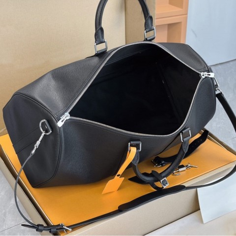 Luxury Leather Duffle Bag for Men - Large Capacity Travel Tote with Classic Design