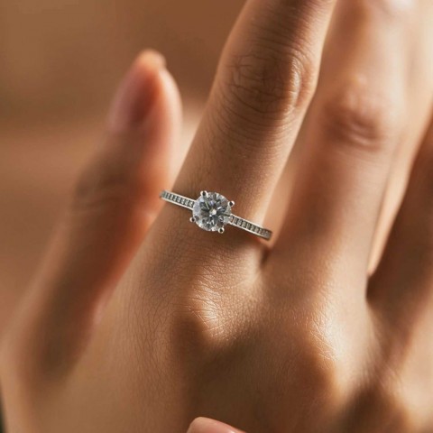 MODIAN D Women's Classic 1CT Moissanite Engagement Ring in 925 Silver