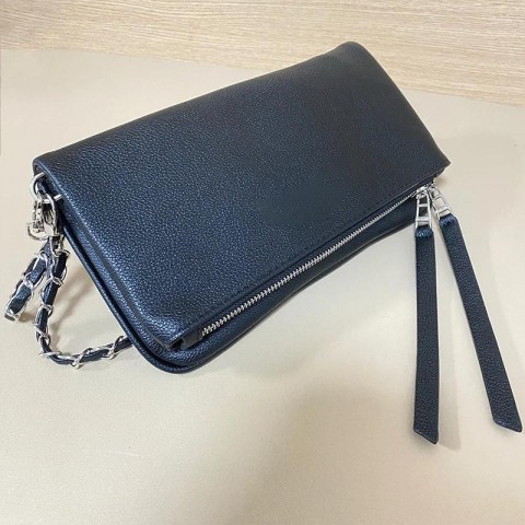 Luxury Women's 2025 Retro High-Quality Black Crossbody Makeup Bag with Chain Design