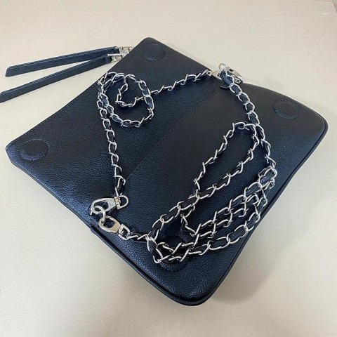 Luxury Women's 2025 Retro High-Quality Black Crossbody Makeup Bag with Chain Design