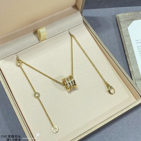 Elegant Women's 5A Quality Black Circle Pendant Necklaces with Bulgari Style Diamonds