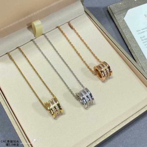 Elegant Women's 5A Quality Black Circle Pendant Necklaces with Bulgari Style Diamonds