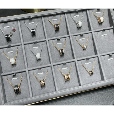 Elegant Women's 5A Quality Black Circle Pendant Necklaces with Bulgari Style Diamonds