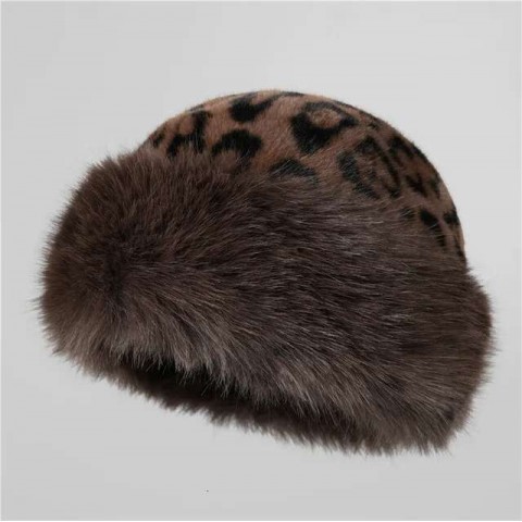 Warm Fluffy Winter Cap for Women - Bear Pattern Plush Ear Muff