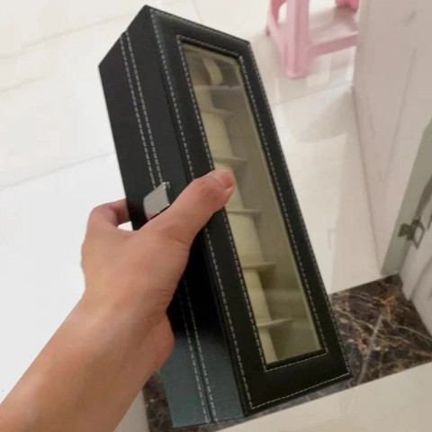 Luxury 6-Slot PU Leather Watch Display Box with Glass Lid - Elegant Jewelry Storage Solution