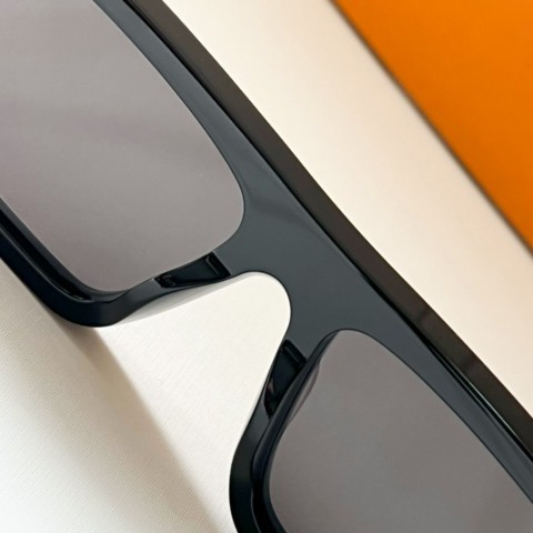 MILLIONAIRE Z18010E Shiny Gold Top Quality Square Sunglasses for Men & Women