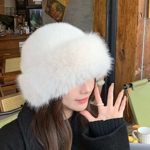 Warm Fluffy Winter Cap for Women - Bear Pattern Plush Ear Muff