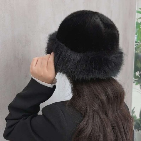 Warm Fluffy Winter Cap for Women - Bear Pattern Plush Ear Muff