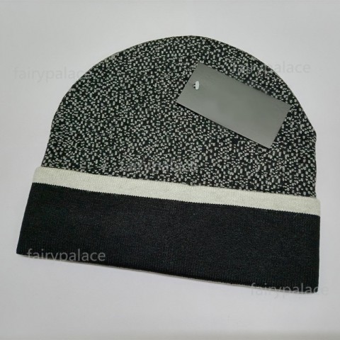 High-Quality Winter Beanie Skull Cap for Men and Women - Warm Letter Hats