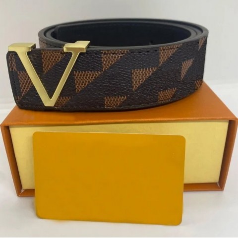 2024 High-Quality Designer Leather Belt for Women with Big Gold Buckle