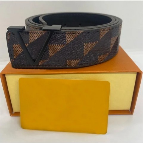 2024 High-Quality Designer Leather Belt for Women with Big Gold Buckle