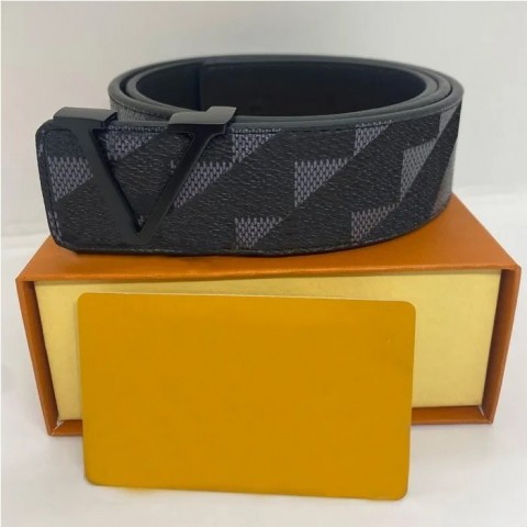 2024 High-Quality Designer Leather Belt for Women with Big Gold Buckle