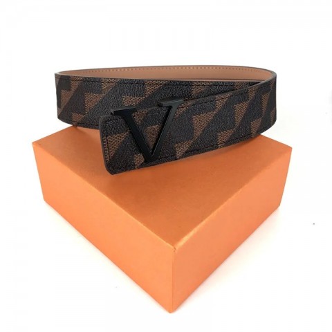 2024 High-Quality Designer Leather Belt for Women with Big Gold Buckle