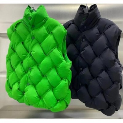 Elegant Women's Autumn-Winter Loose Fit Woven Pattern Warm Puffer Vest