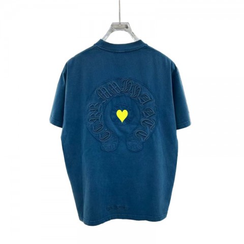 Chrome Men's Anti-Wrinkle Short Sleeve T-Shirt with Horseshoe Sanskrit Cross Design