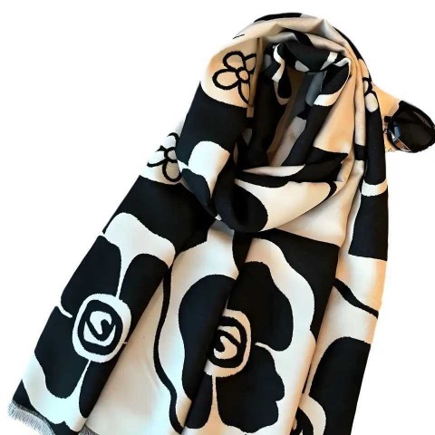 Luxury Women's Pashmina Shawl - Lightweight Black & White Hearts Scarf for Spring Summer