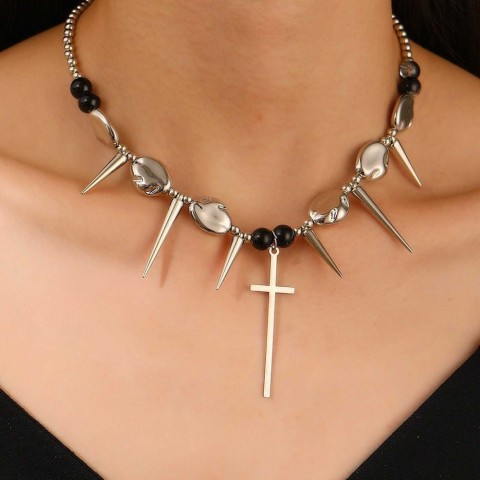 Shixi Women's Gothic Pendant Cross Necklace, Punk Street Rivet Chain, 40cm Rope, Titanium Steel