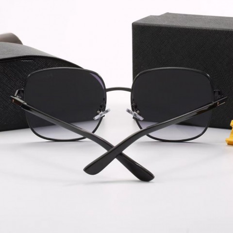 Luxury Designer Sunglasses for Men and Women - Polarized UV400 Protection