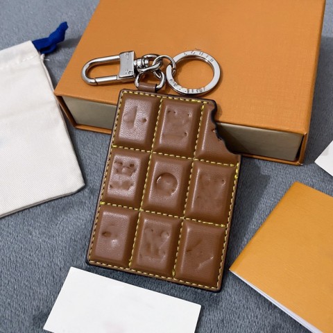 High Quality Brown Chocolate 7x9CM Keychain with Magnetic Lock for Men and Women