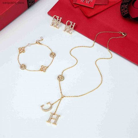 Luxury Adjustable Gold Plated Charm Bracelet for Women - Retro Style Home Accessories
