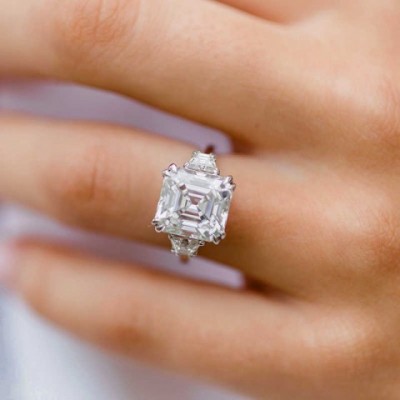 Luster Women's 10K/14K/18K High-Quality Asscher Cut Moissanite Wedding Ring with Trapezoid Stones