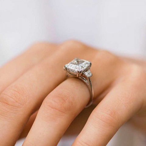 Luster Women's 10K/14K/18K High-Quality Asscher Cut Moissanite Wedding Ring with Trapezoid Stones