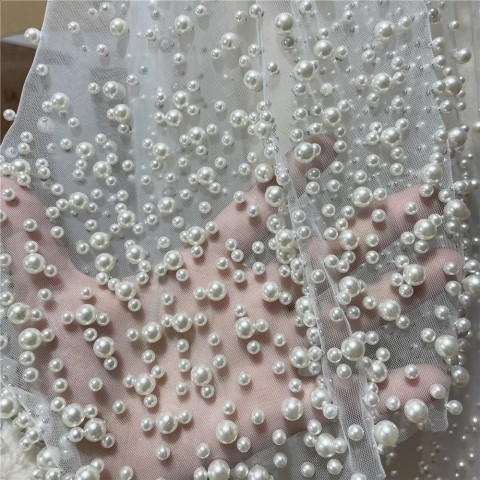 Elegant 1-Tier Pearl Adorned Bridal Cathedral Veil with Comb