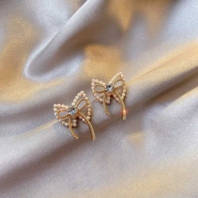 Stud Fashion Crystal Simulated Pearl Bowknot Earrings for Women with Bohemian Style