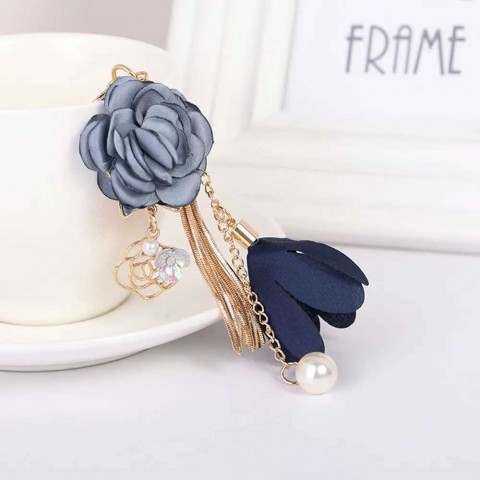 Y2K Style Resin Flower Pearl Pendant Keychain for Girls - Cool Bag Decoration