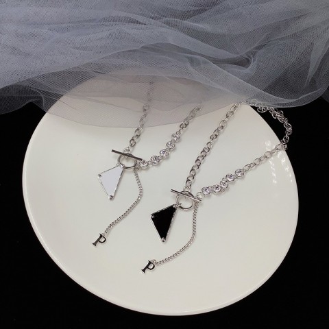 Chic Unisex Pendant Necklace with Inverted Triangle Design in Light Yellow Gold