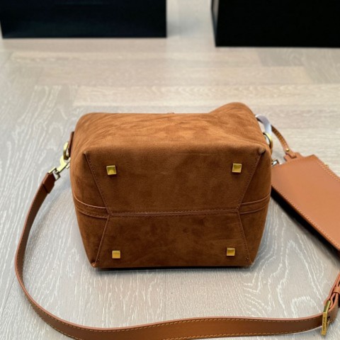 Luxury Women's Vintage Bucket Shoulder Bag with Hasp Closure