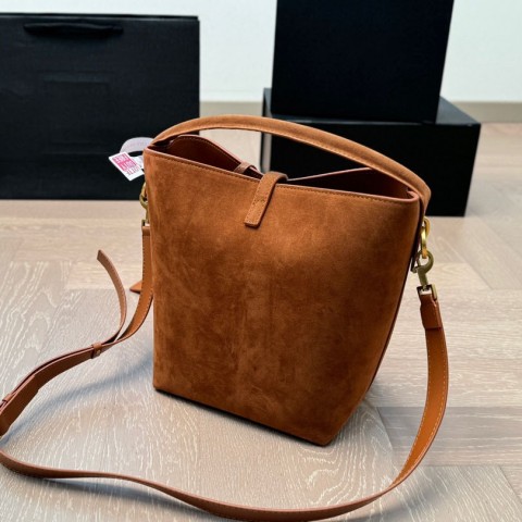 Luxury Women's Vintage Bucket Shoulder Bag with Hasp Closure
