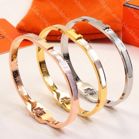 Luxury Women's Gold Bangle Bracelet with Mother-of-Pearl