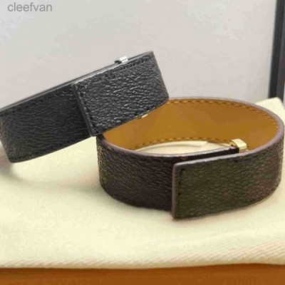 Luxury Men's Brown Leather Bangle Bracelet with Silver Toggle Clasp