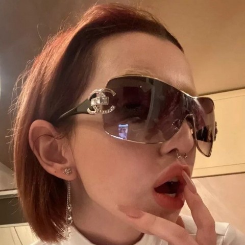 Retro Y2K Millennial Sunwear for Women UV400 Protection