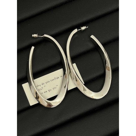 Elegant Women's High-end Stud Earrings with Large Circle Design, Twisted Geometric Metal Ring, H25116