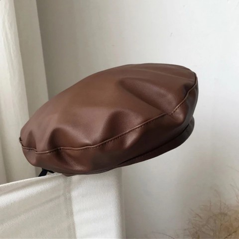 Elegant Vintage PU Leather Beret for Women