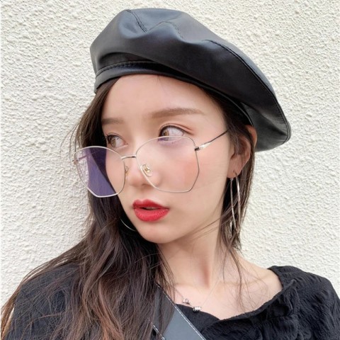 Elegant Vintage PU Leather Beret for Women