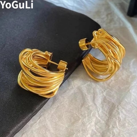 Modern Women's High-Quality 925 Silver Needle Earrings in Brass Gold Color