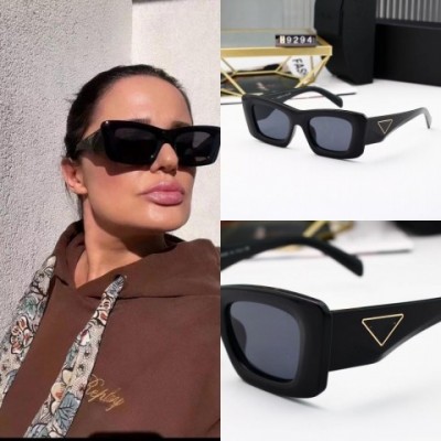 Designer Women's Triangular Sunglasses with UV400 Protection