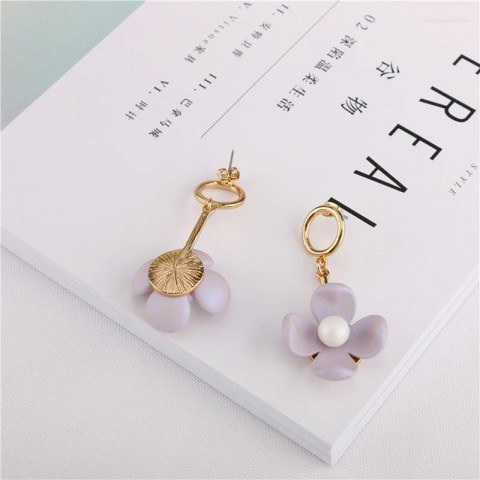 Dangle Flower Earrings for Women | Trendy Acrylic Drop Pendant
