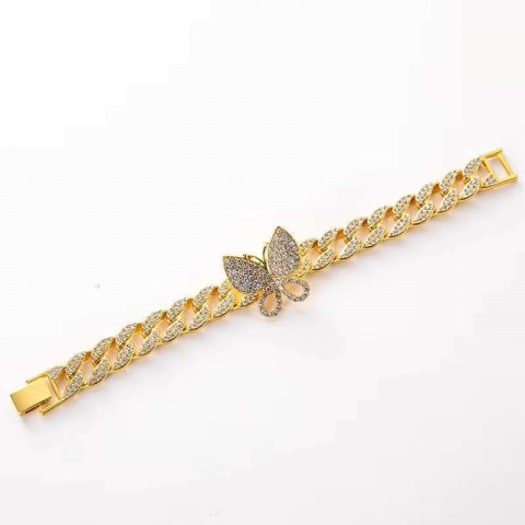 Charm Bracelets 2025 Hip Hop Iced Pink Diamond Cuban Chain Butterfly Design for Unisex