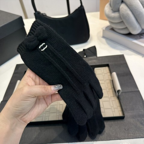 Luxury Five-Finger Touch Screen Mittens for Men and Women