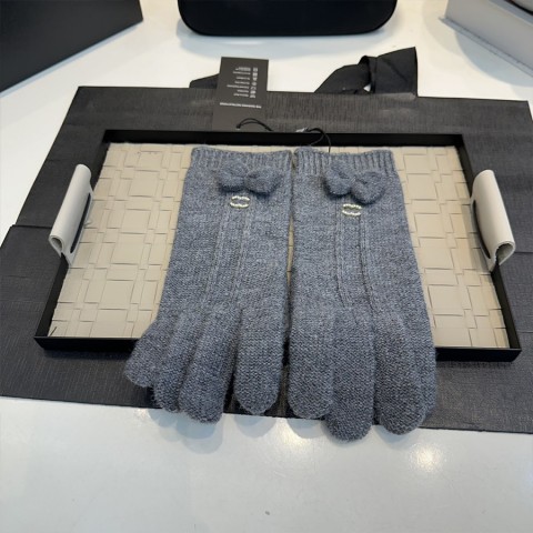 Luxury Five-Finger Touch Screen Mittens for Men and Women