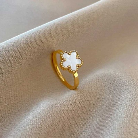 Elegant Stainless Steel Plum Blossom Ring for Women, Stylish Five-Petal Flower Wreath Jewelry S25423