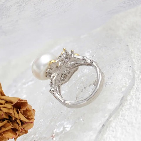 Sterling Silver Band Ring with Freshwater Pearl for Women, Retro Cowboy Style Jewelry Gift
