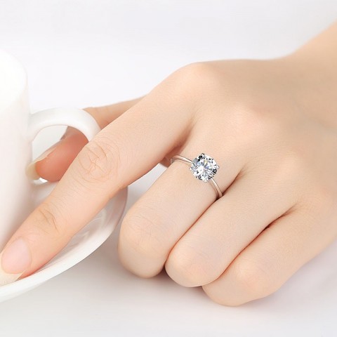 Jellystory Women's Sterling Silver Moissanite Engagement Ring Y200321