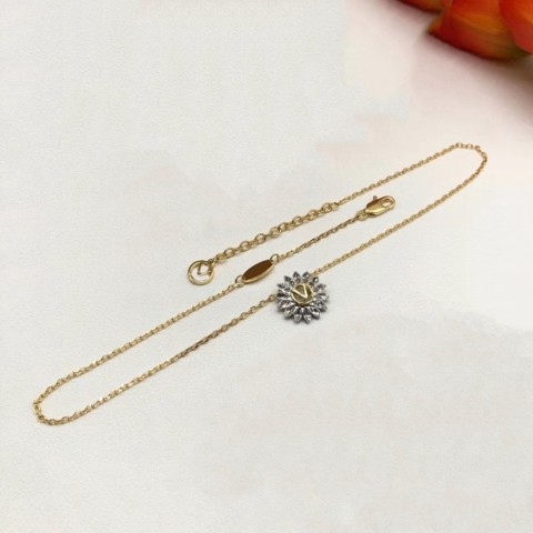 Exquisite Women's 18K Gold Plated Titanium Steel Pendant Necklace with Heart Cubic Zirconia